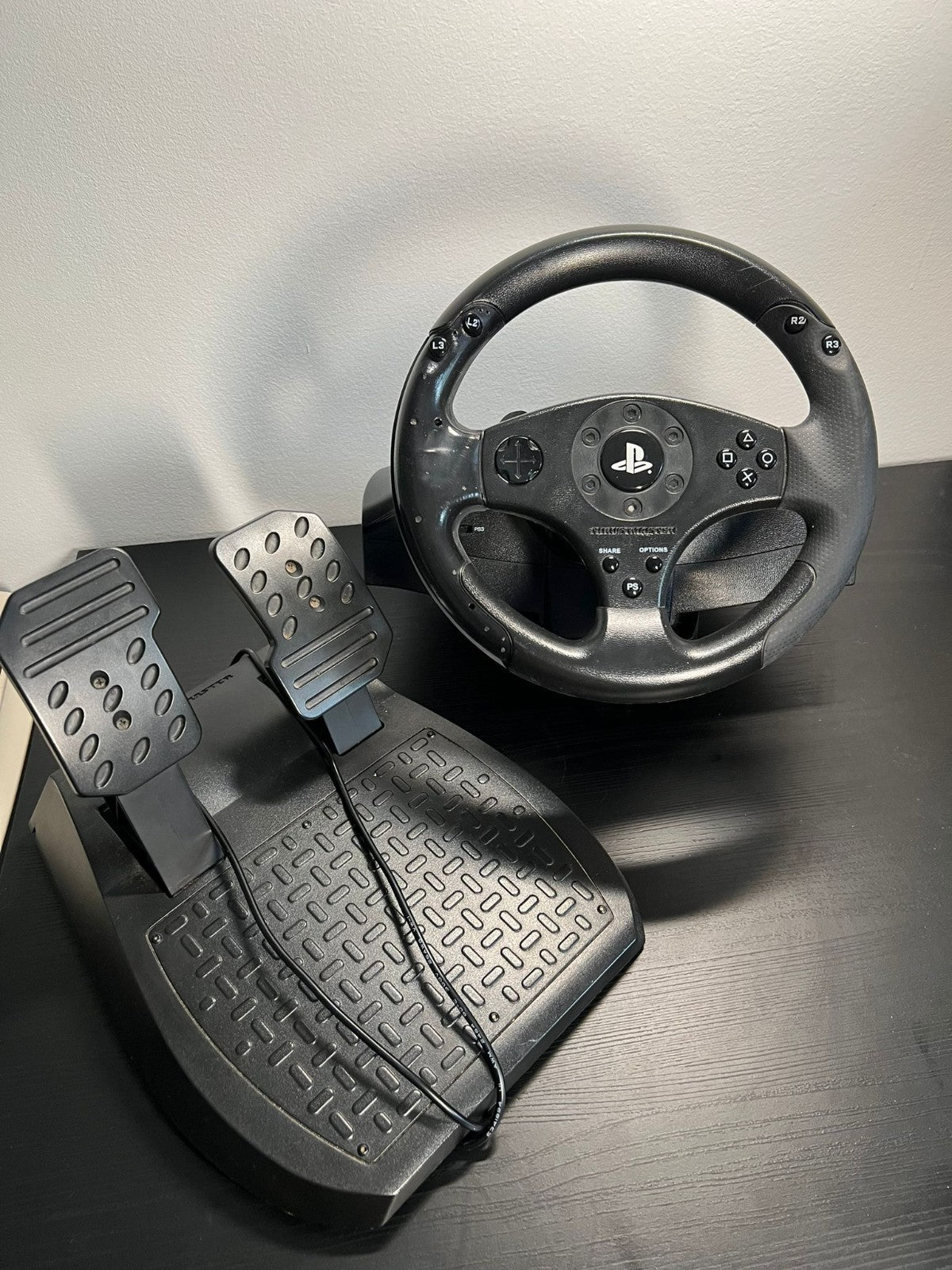 Thrustmaster T80 Lenkrad mit Pedale PS4/5 PC